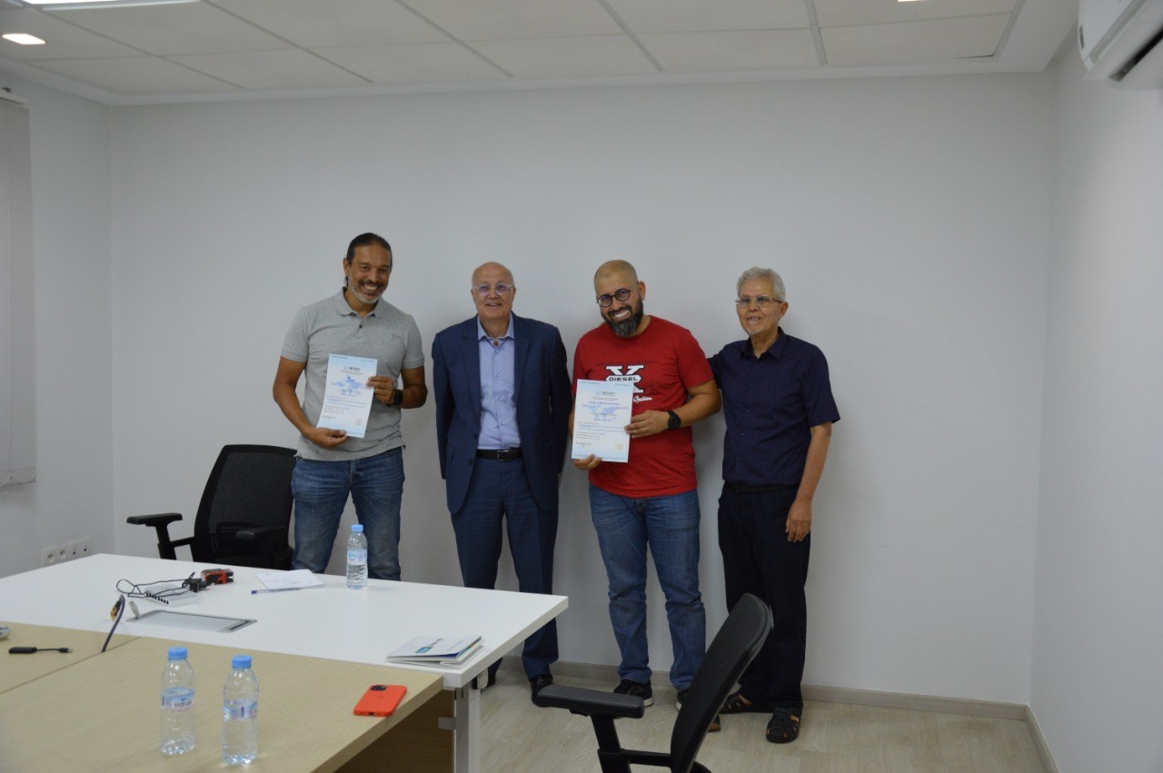 Remise of documents to a team in the cadre d'a approach quality Moody.